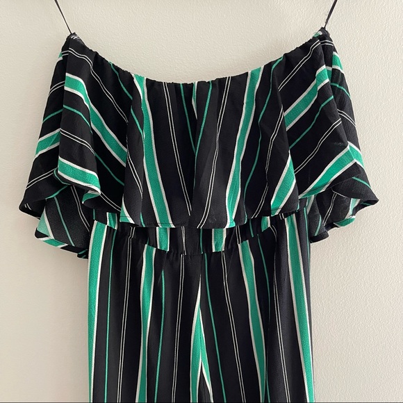 ⭐️ 2 for $10!! ⭐️ Ups & Downs Flouncy Strapless Jumpsuit - Picture 5 of 6